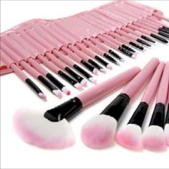 Vander 32 PC Kabuki Makeup Brush Set - Picture 3 of 8